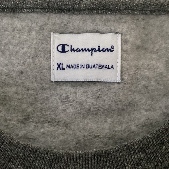 VCU Rams Sweatshirt - Picture 3 of 4